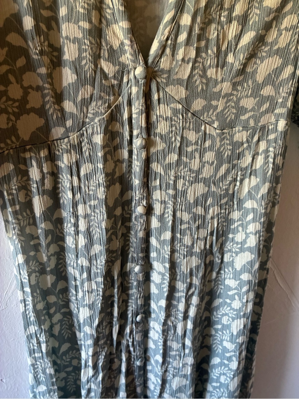 Faherty Havana Light Floral V-Neck Midi Dress Small - Picture 4 of 6